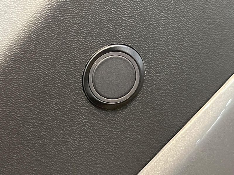 2026 Toyota RAV4 6AA-AXAN64 (UW-6a696dce33a18)[8]