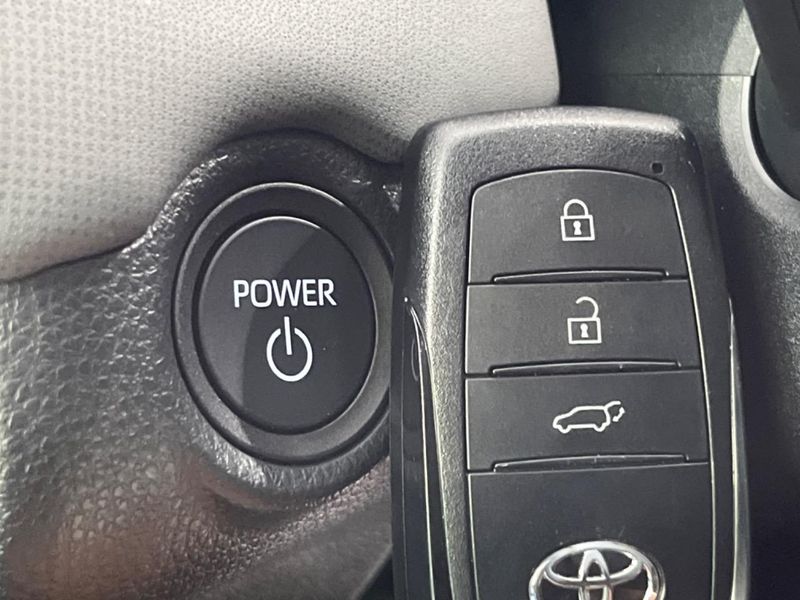 2026 Toyota RAV4 6AA-AXAN64 (UW-6a696dce4a332)[7]