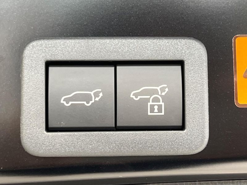 2026 Toyota RAV4 6AA-AXAN64 (UW-6a696dce4a332)[22]