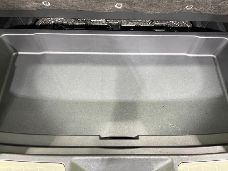 2021 Toyota Harrier Hybrid 6AA-AXUH85 (UW-6a696ddb92843)[23]