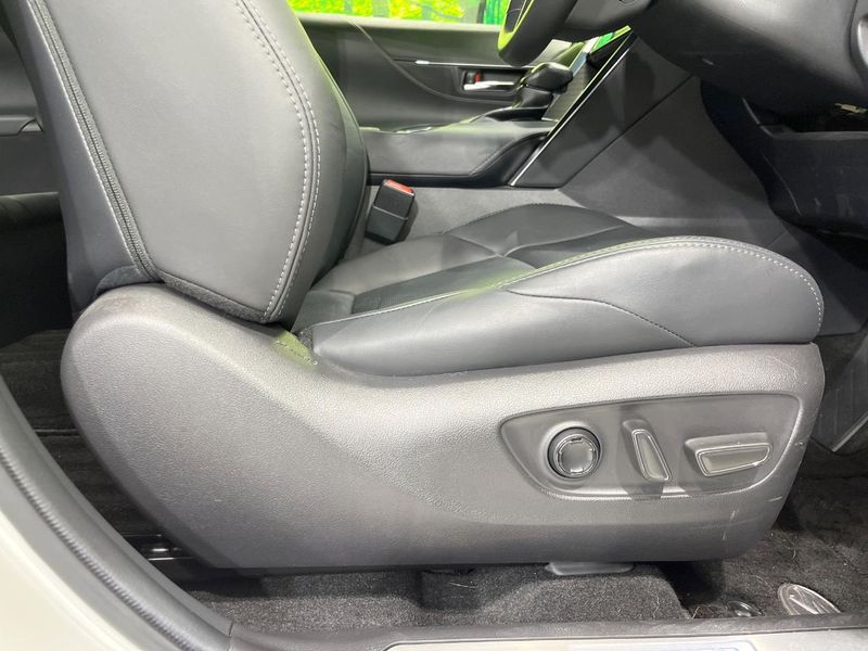 2021 Toyota Harrier Hybrid 6AA-AXUH85 (UW-6a696ddb92843)[11]