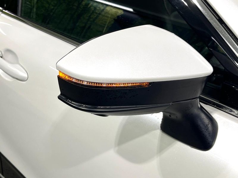 2023 Toyota Crown Crossover 6AA-AZSH35 (UW-6a696deb8e5cf)[5]