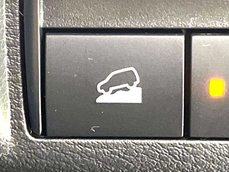 2024 Mitsubishi Delica Mini 5AA-B34A (UW-6a696e057247d)[10]