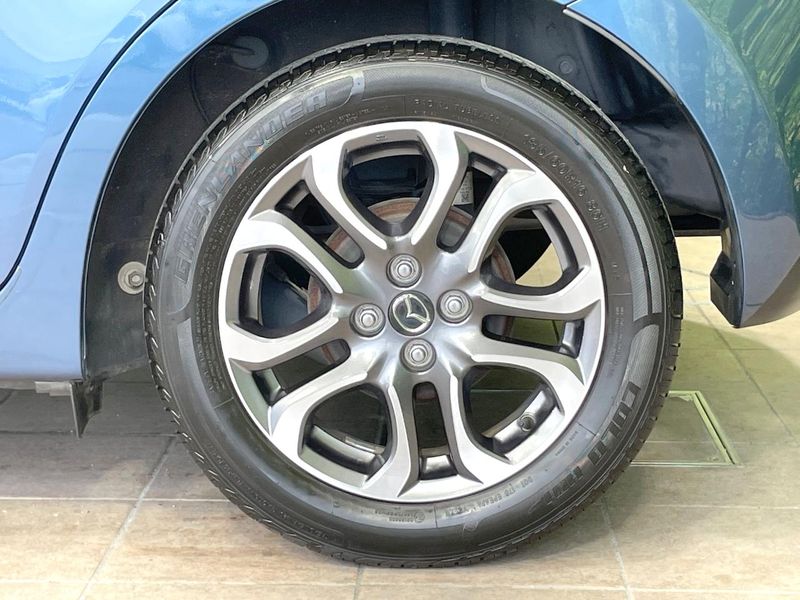 2017 Mazda Demio LDA-DJ5FS (UW-6a696e4154312)[5]