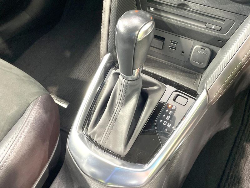 2017 Mazda Demio LDA-DJ5FS (UW-6a696e4154312)[23]