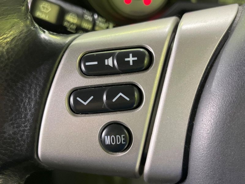 2015 Toyota FJ CRUISER CBA-GSJ15W (UW-6a696ea042f6e)[28]