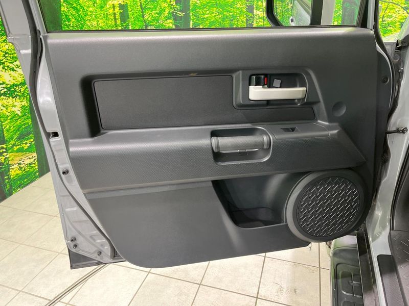 2015 Toyota FJ CRUISER CBA-GSJ15W (UW-6a696ea042f6e)[25]