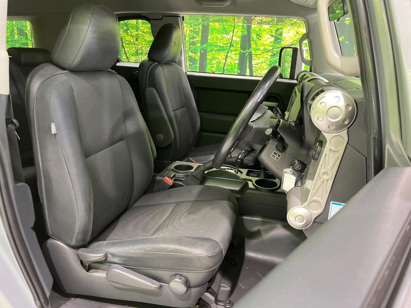 2015 Toyota FJ CRUISER CBA-GSJ15W (UW-6a696ea042f6e)[8]