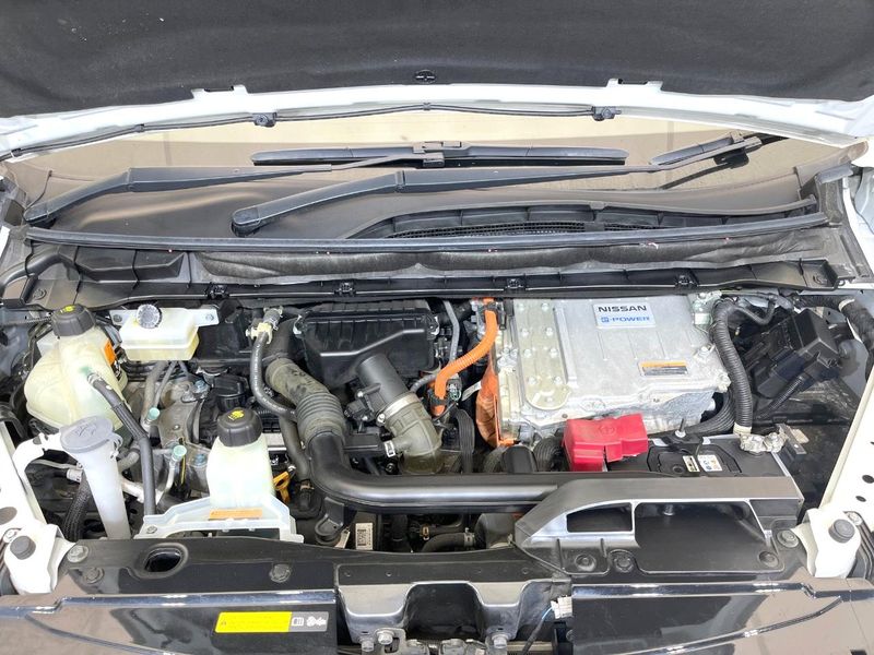 2020 Nissan Serena DAA-HFC27 (UW-6a696ece8ac05)[4]