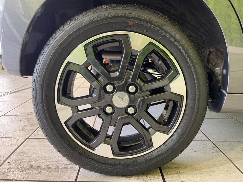 2016 Daihatsu Cast DBA-LA250S (UW-6a696f77e2ae8)[19]