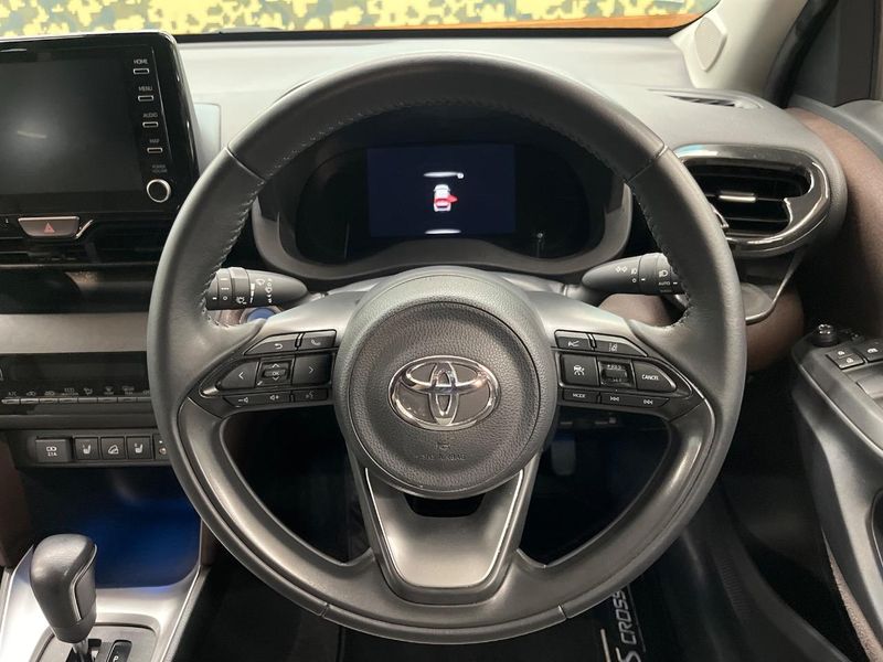 2020 Toyota Yaris Cross 6AA-MXPJ15 (UW-6a697058d3e48)[20]