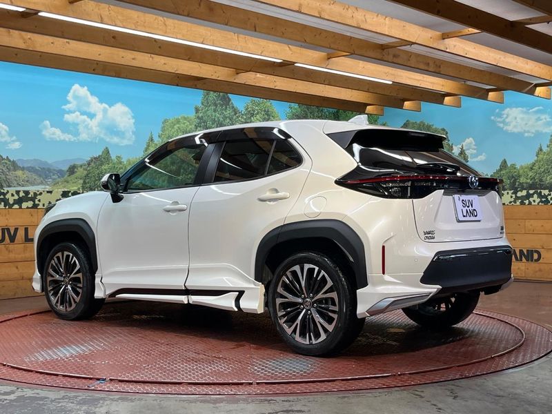 2020 Toyota Yaris Cross 6AA-MXPJ15 (UW-6a697058d3e48)[7]