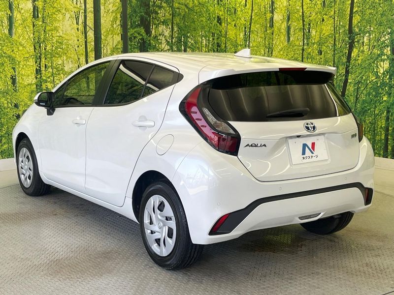 2023 Toyota Aqua 6AA-MXPK11 (UW-6a69705d91883)[10]