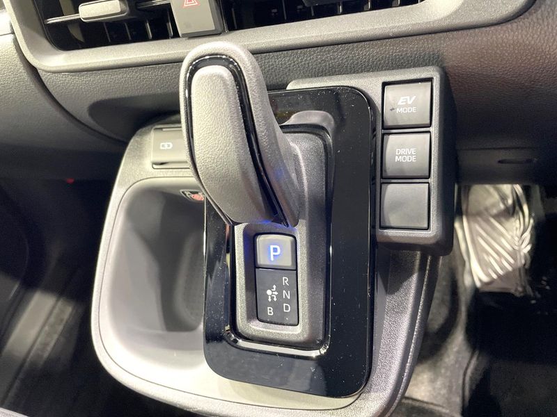 2025 Toyota Sienta 6AA-MXPL10G (UW-6a69706729428)[25]