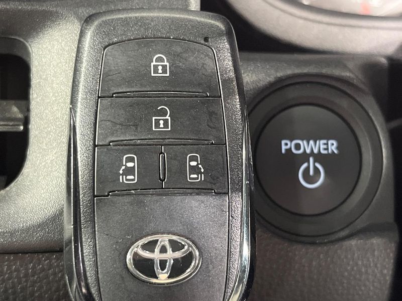2025 Toyota Sienta 6AA-MXPL15G (UW-6a69706ac3c05)[19]