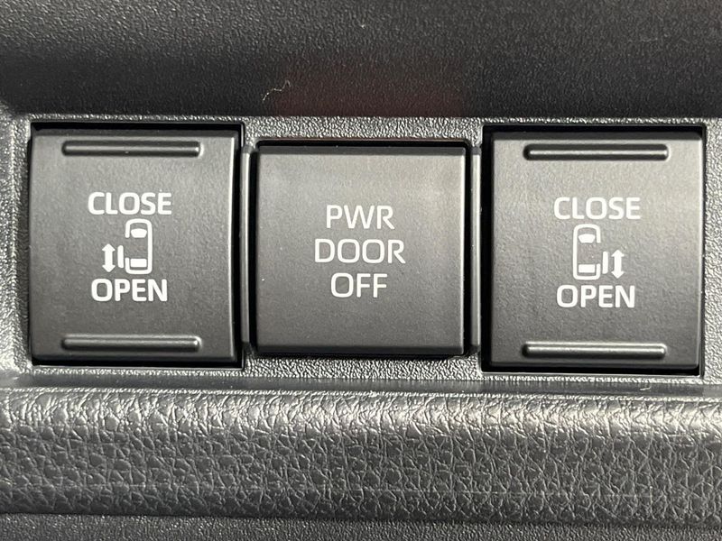 2025 Toyota Sienta 6AA-MXPL15G (UW-6a69706ac3c05)[14]