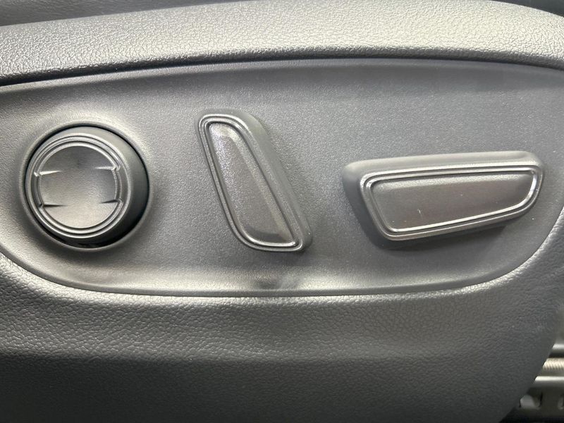 2023 Toyota Harrier 6BA-MXUA80 (UW-6a697073ef5f9)[5]