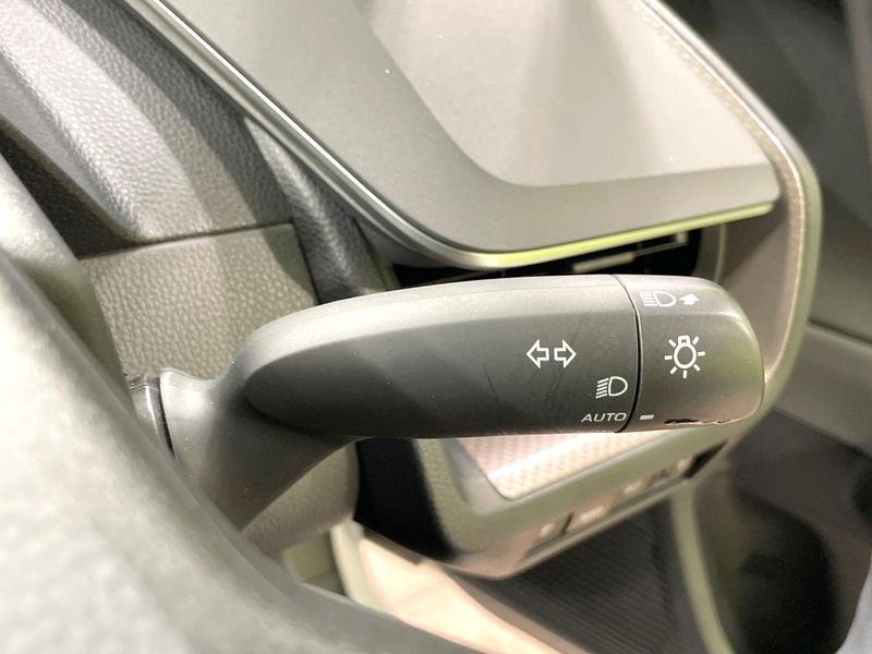2023 Toyota Prius 6AA-MXWH60 (UW-6a697078aa256)[17]