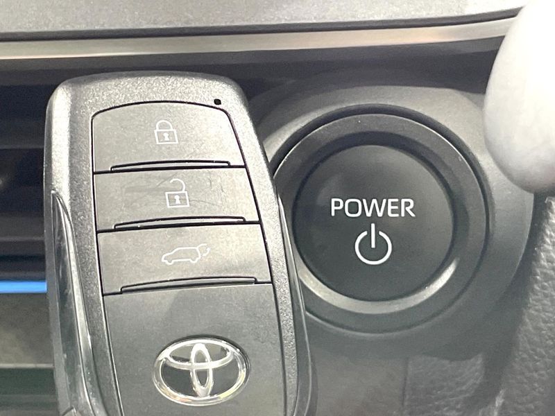 2023 Toyota Prius 6AA-MXWH60 (UW-6a697078aa256)[22]