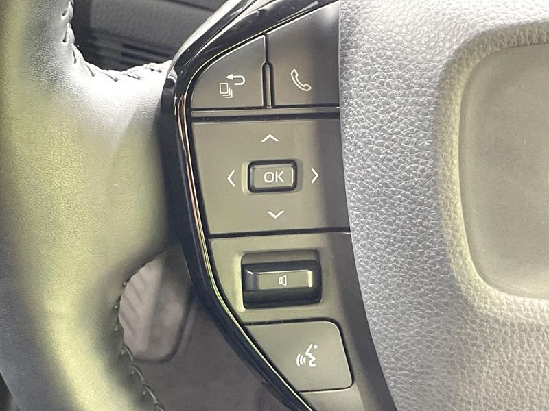 2023 Toyota Prius 6AA-MXWH60 (UW-6a697078aa256)[19]
