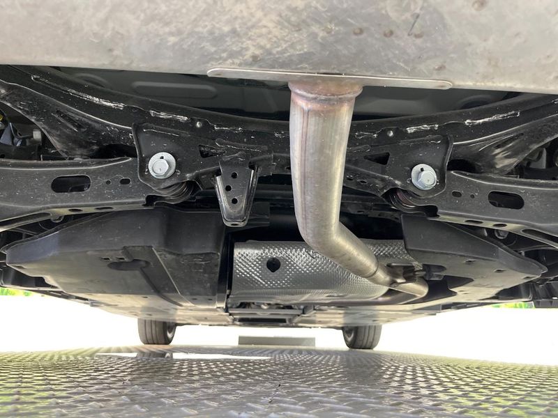 2024 Toyota Prius 6AA-MXWH60 (UW-6a69707d35f19)[25]