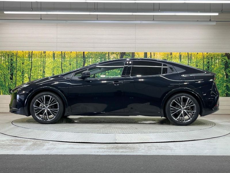 2024 Toyota Prius 6AA-MXWH60 (UW-6a69707d35f19)[23]