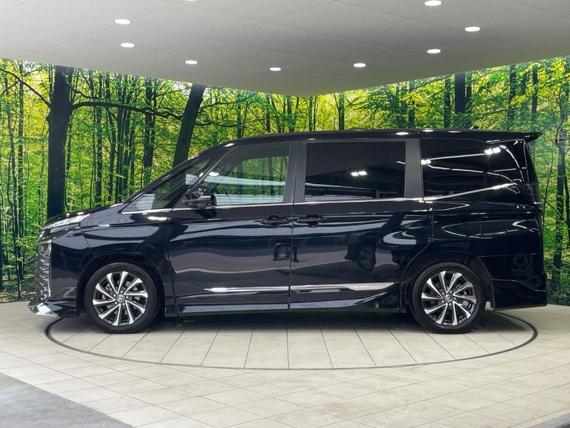 2023 Toyota Voxy 6BA-MZRA90W (UW-6a69708994d22)[15]