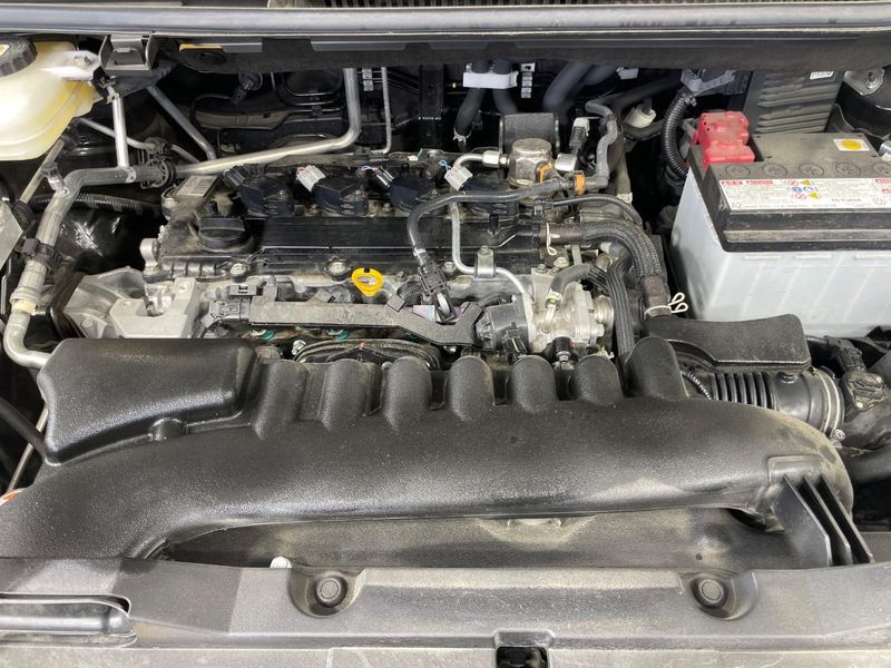 2023 Toyota Voxy 6BA-MZRA90W (UW-6a69708994d22)[22]