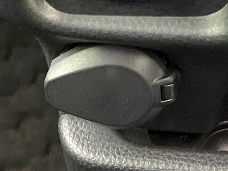 2024 Toyota Voxy 6BA-MZRA90W (UW-6a69708d3c91b)[19]