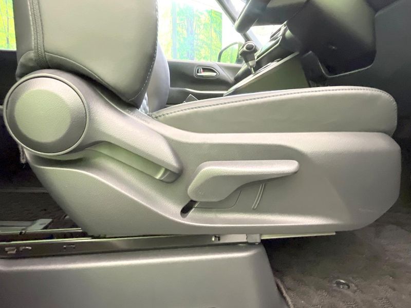 2024 Toyota Voxy 6BA-MZRA90W (UW-6a69708d3c91b)[9]