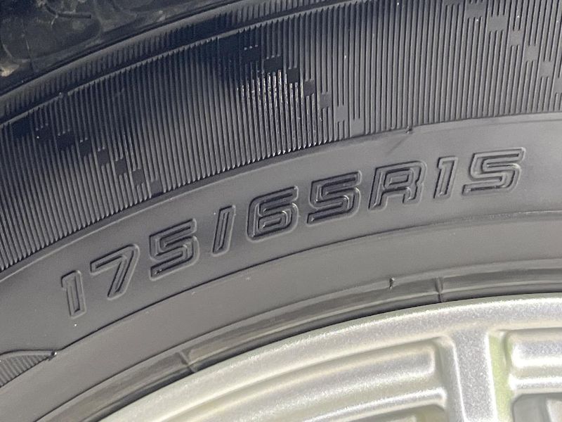 2014 Toyota Aqua DAA-NHP10 (UW-6a69709607900)[8]