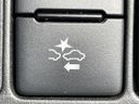 2016 Toyota Aqua DAA-NHP10 (UW-6a69709935737)[29]