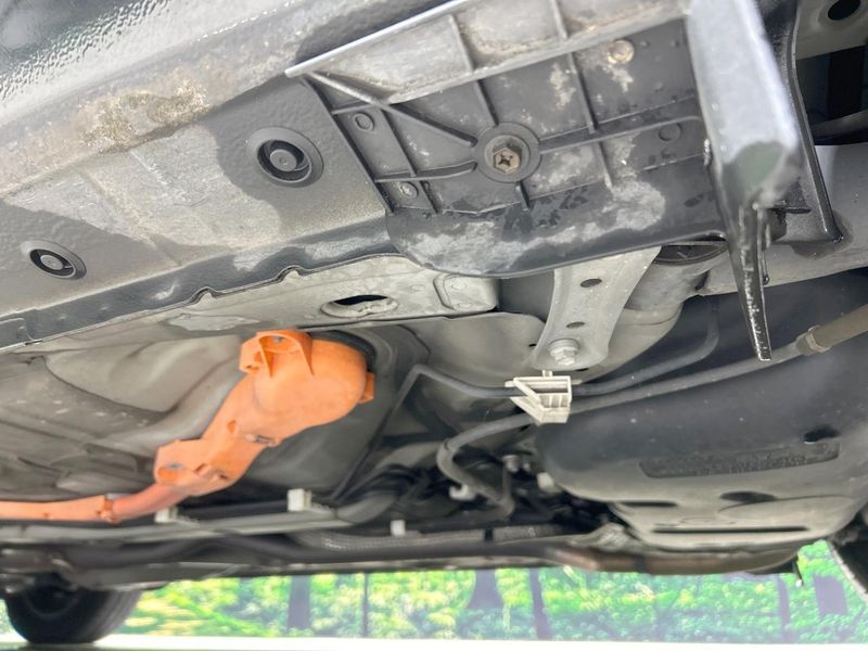 2016 Toyota Aqua DAA-NHP10 (UW-6a6970a127151)[20]
