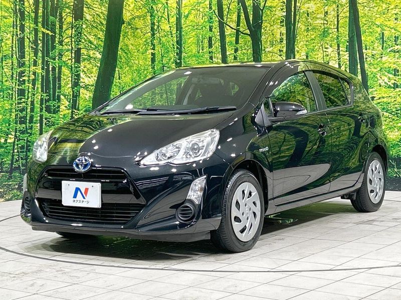 2016 Toyota Aqua DAA-NHP10 (UW-6a6970a127151)[12]