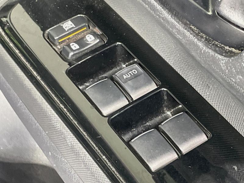 2016 Toyota Aqua DAA-NHP10 (UW-6a6970a17bf80)[26]