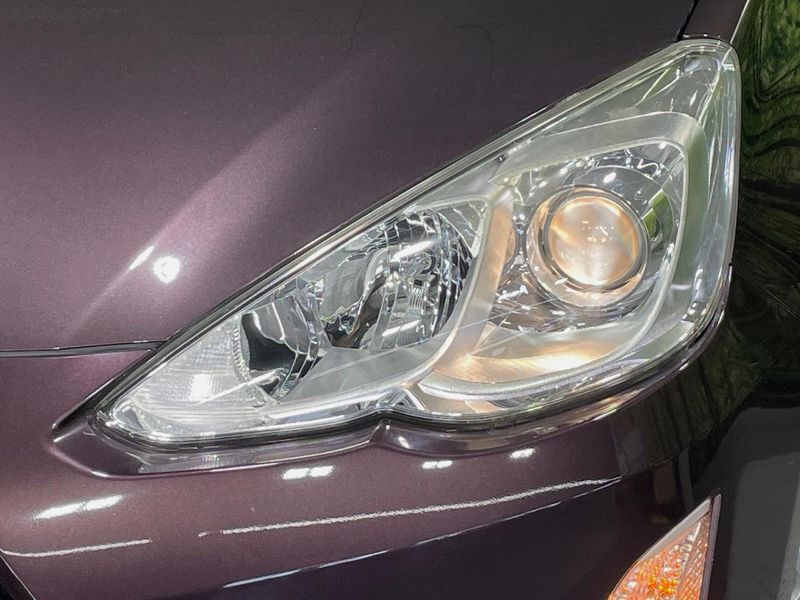 2016 Toyota Aqua DAA-NHP10 (UW-6a6970a17bf80)[10]
