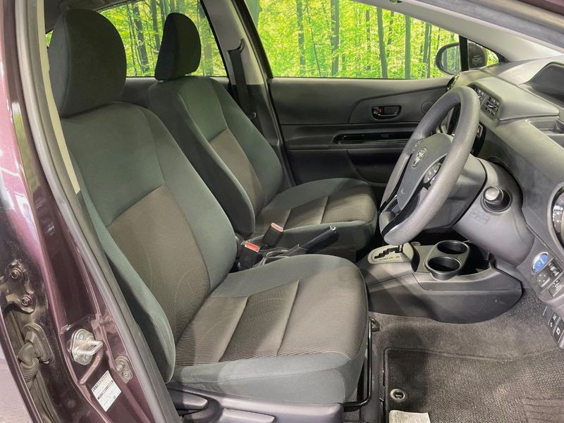 2016 Toyota Aqua DAA-NHP10 (UW-6a6970a17bf80)[27]