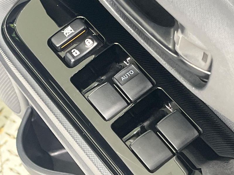 2018 Toyota Aqua DAA-NHP10 (UW-6a6970a494cfe)[12]