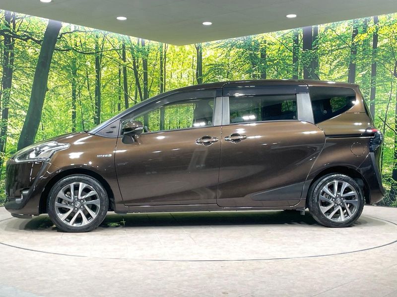 2016 Toyota Sienta DAA-NHP170G (UW-6a6970a7ac0c1)[29]