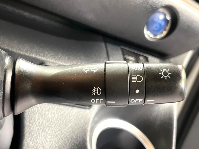 2018 Toyota Sienta 6AA-NHP170G (UW-6a6970a955205)[25]