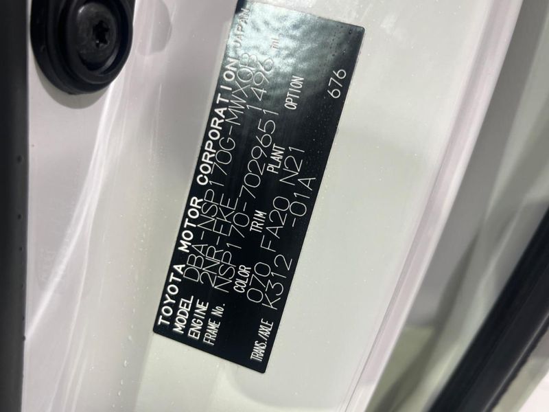 2016 Toyota Sienta DBA-NSP170G (UW-6a6970afafaef)[1]