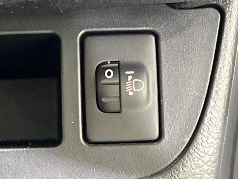 2016 Toyota Sienta DBA-NSP170G (UW-6a6970afafaef)[26]