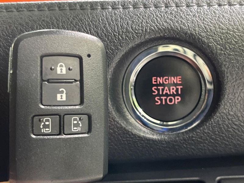 2016 Toyota Sienta DBA-NSP170G (UW-6a6970afafaef)[18]