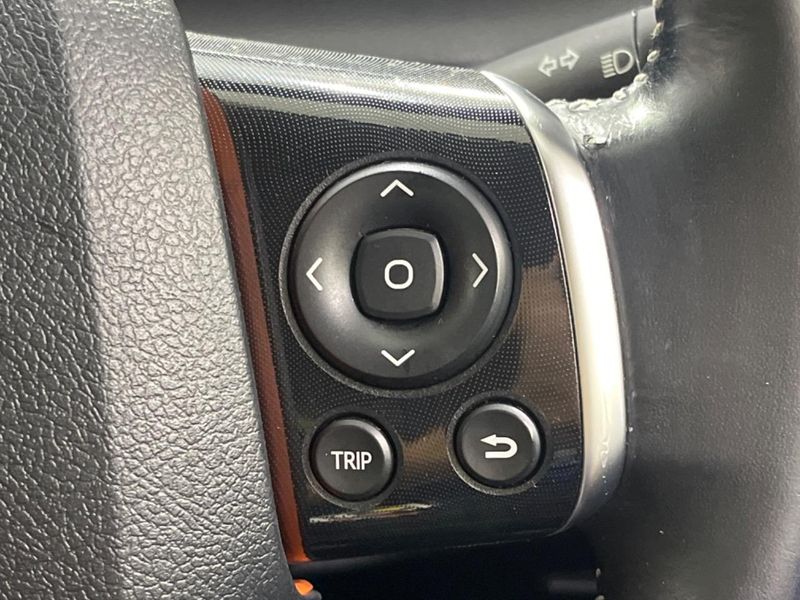 2016 Toyota Sienta DBA-NSP170G (UW-6a6970afafaef)[21]