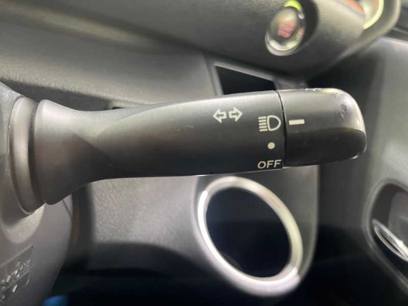 2016 Toyota Sienta DBA-NSP170G (UW-6a6970afafaef)[23]