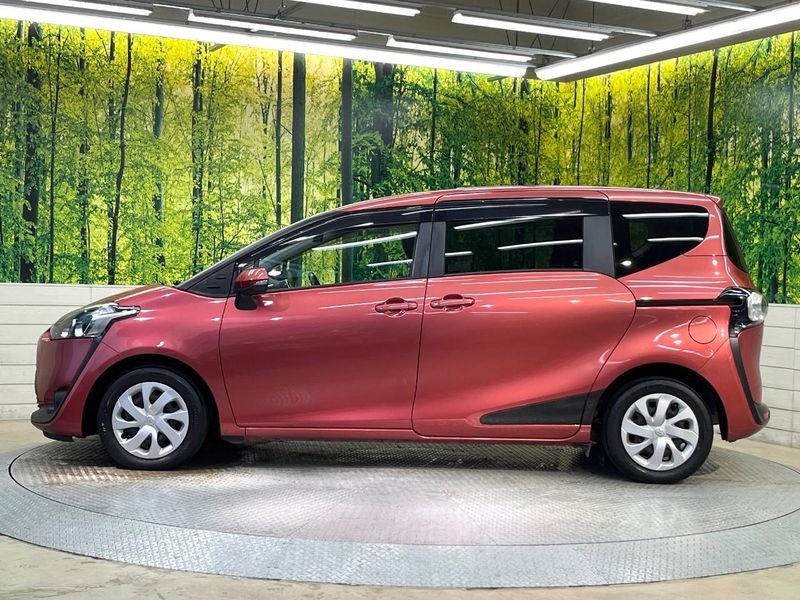 2016 Toyota Sienta DBA-NSP170G (UW-6a6970b0f3fbb)[29]