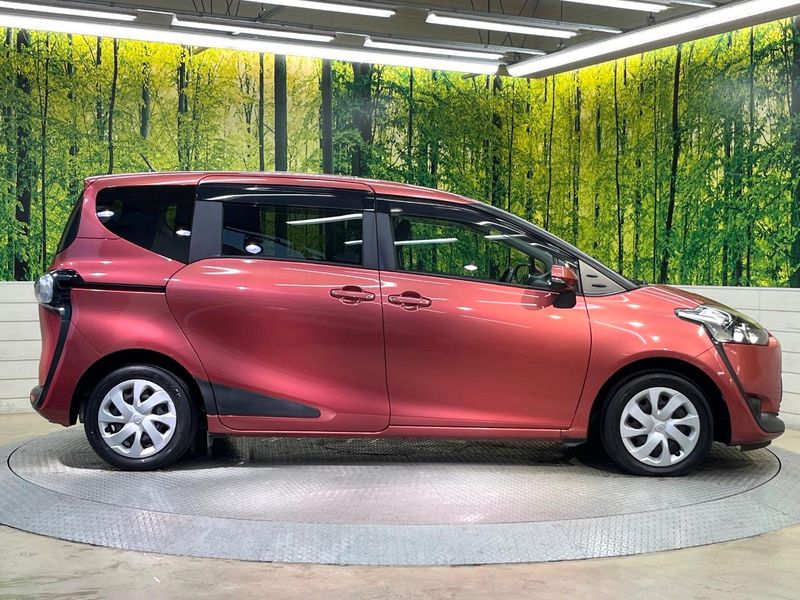 2016 Toyota Sienta DBA-NSP170G (UW-6a6970b0f3fbb)[25]