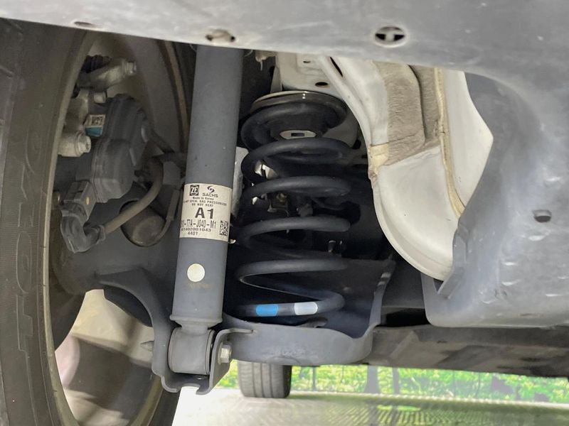 2014 Honda Vezel DAA-RU3 (UW-6a6970cf34325)[21]