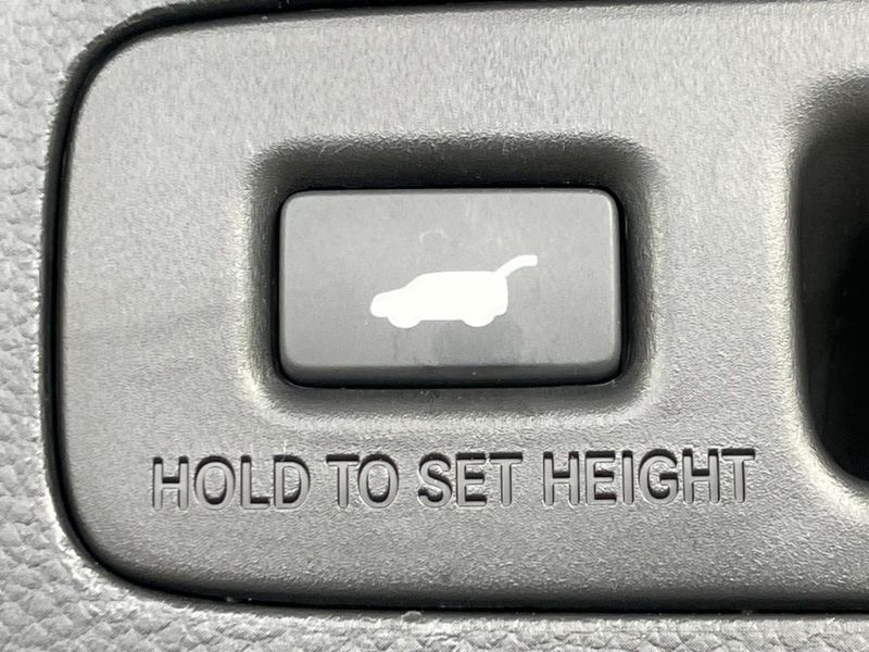 2023 Honda Vezel 6AA-RV6 (UW-6a6970e63c154)[8]