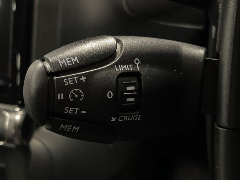 2020 Citroen C3 3BA-B6HN05 (UW-6a697121a540f)[15]